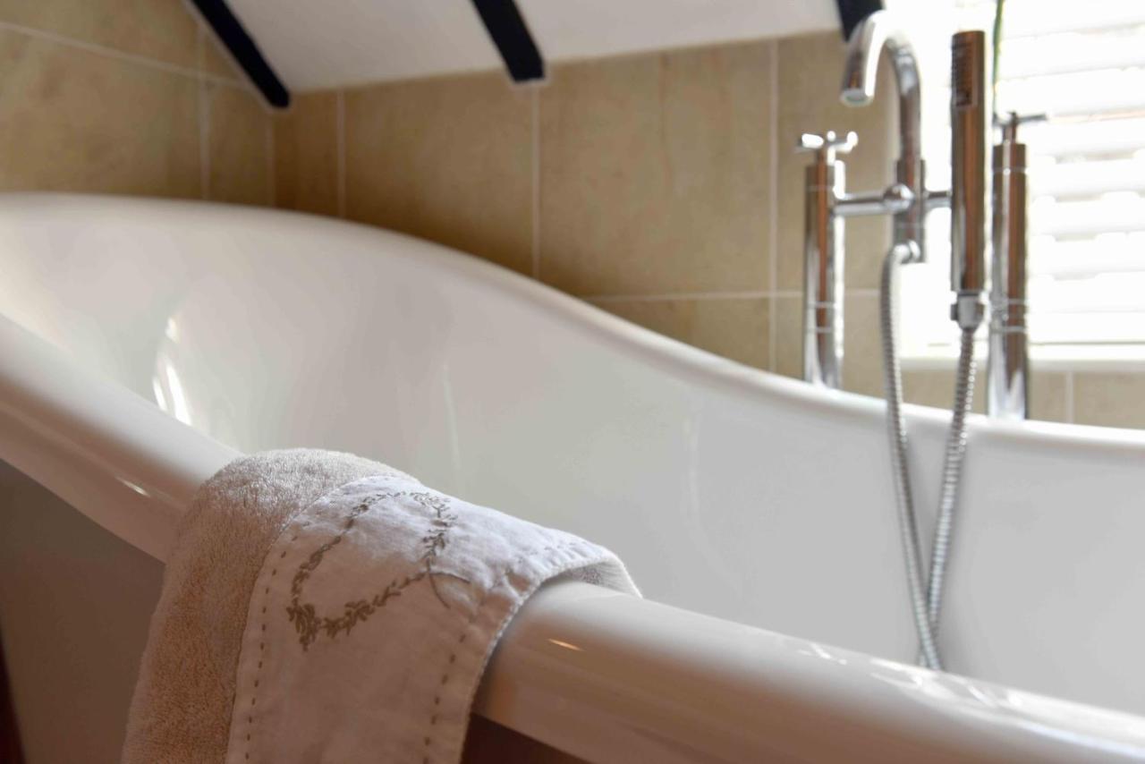 Luxury Eton House, 5 Minute Walk To Windsor Castle Villa Eksteriør billede