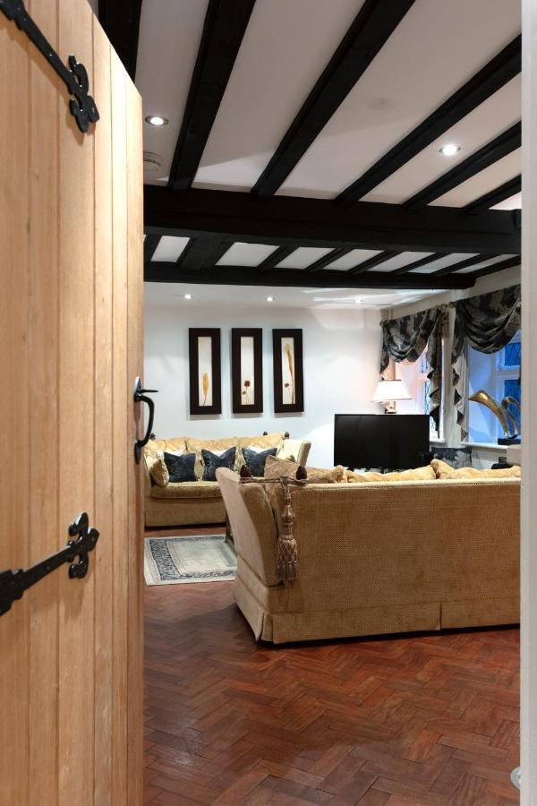 Luxury Eton House, 5 Minute Walk To Windsor Castle Villa Eksteriør billede